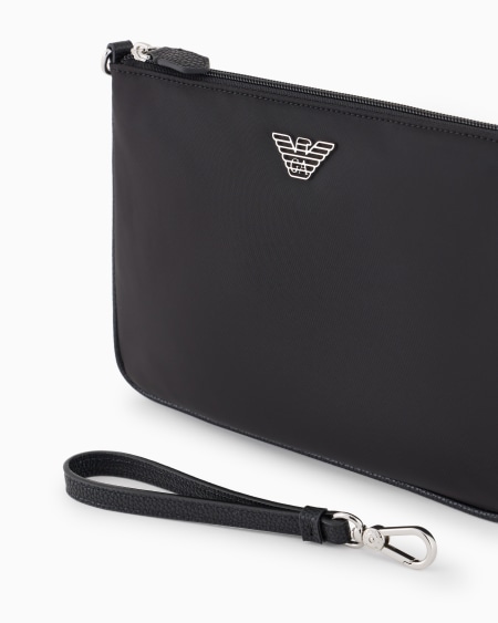 Armani Bolso de mano de nailon reciclado con placa de águila ASV Libre de impuestos