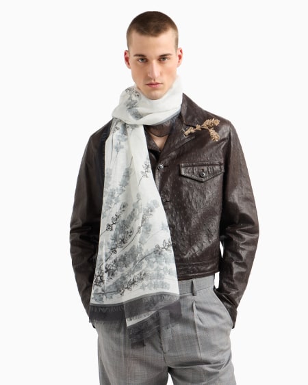 Armani Estola en mezcla de modal y lino con estampado floral Precios de Black Friday