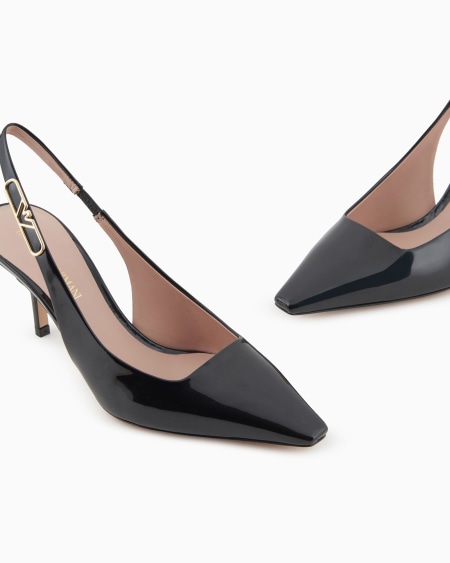 Armani Zapato de salón destalonado de charol con placa de águila Mejor oferta