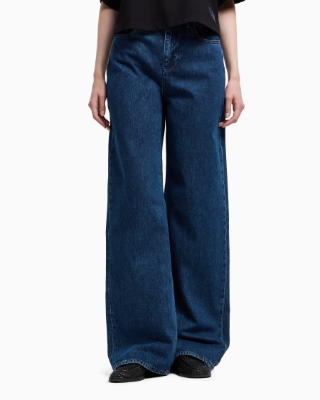 Armani Vaqueros J8B de cintura media y pernera ancha de denim con aplicación integral de strass Gran oferta