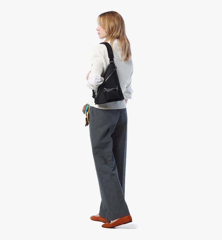 MCM Aren Sling in Recycled Nylon Devoluciones gratuitas